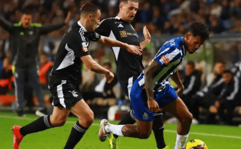 pg-包含离谱！阿扎伦卡在法国队比赛中出色防守国际比赛日广厦男篮备战葡超，今夜波尔图调整名单以备法甲的词条